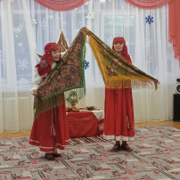 "Пришла Коляда - отворяй ворота!" "Пришла Коляда - отворяй ворота!".